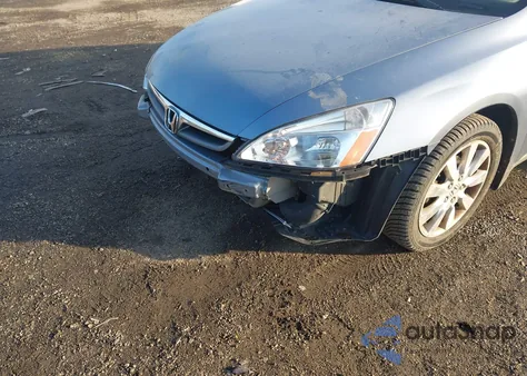 2007 Honda Accord 3.0 Lx z USA, uszkodzony, nr VIN 1HGCM66307A034967